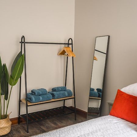Doodle Den Apartment Кендал Екстериор снимка
